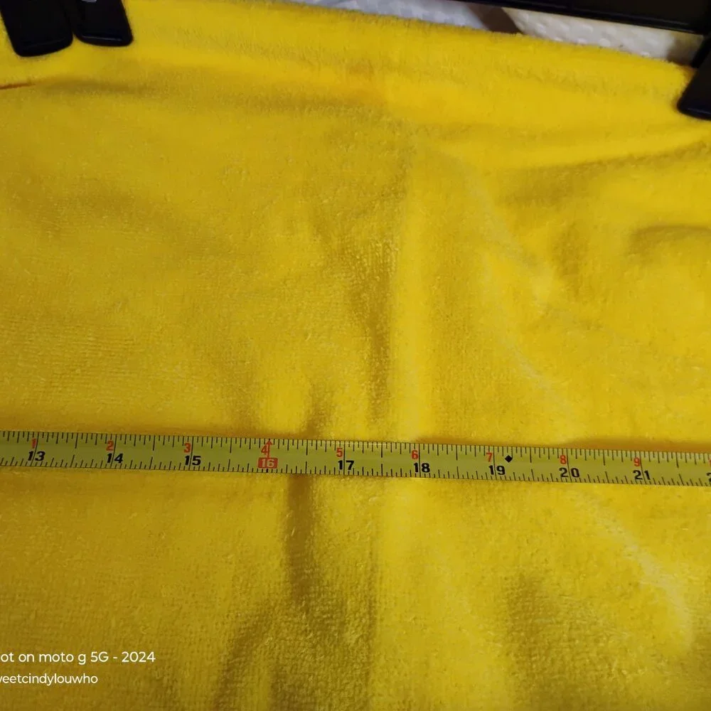 vintage St. Mary's brand bright yellow bath towel with lace accents circa 1970s